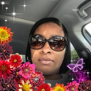 Meet your Posher, Alicia